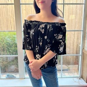 Off the Shoulder Blouse Shirt Hollister Flower Chiffon Size S